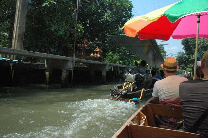 2-hour Bangkok Old City Night CHOB TUK TUK + Talat Noi Street Art - Starting point near Sanam Chai: your evening begins already in motion