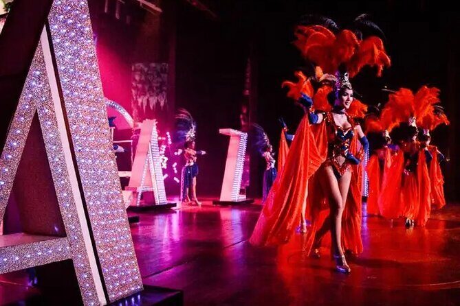 Alcazar: Spectacular Cabaret Show in Pattaya - The 70-minute performance: how the acts flow by country and style