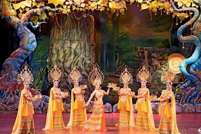 Alcazar: Spectacular Cabaret Show in Pattaya - Showtimes at 17:30 and 19:00: timing is the hidden ticket