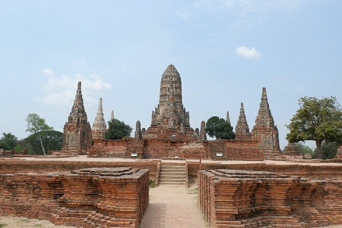 Ayutthaya Eco Friendly Bike Tour Famous Landmarks & Cultural Gems - Wat Lokayasutharam: the 42-meter reclining Buddha
