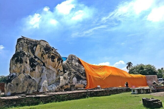 Ayutthaya Eco Friendly Bike Tour Famous Landmarks & Cultural Gems - Wat Phra Ram: Khmer-style prang and ruined statues