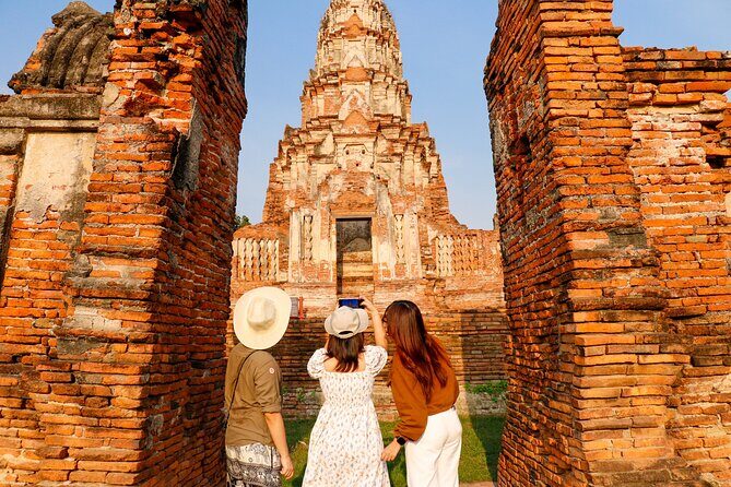 Ayutthaya Summer Palace and Temples Day Tour from Bangkok - Key Points That Make This Tour Worth Your Time