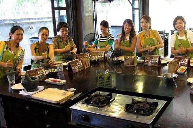 Baipai Thai Cooking School: Authentic Cooking Class Tour - Key things that make Baipai different