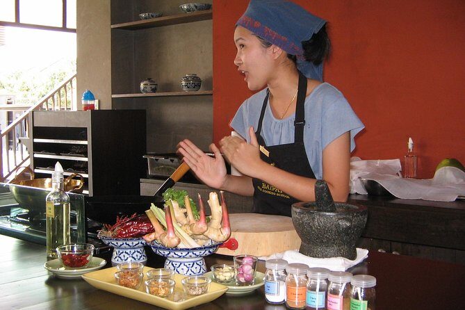Baipai Thai Cooking School: Authentic Cooking Class Tour - Baipai Thai Cooking School: a garden kitchen in Bangkok’s calmer corner