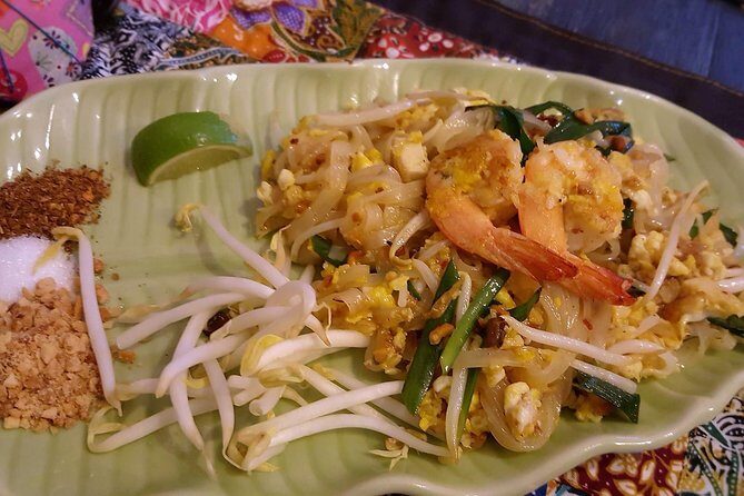 Baipai Thai Cooking School: Authentic Cooking Class Tour - What you’ll cook and why the menu teaches real Thai technique