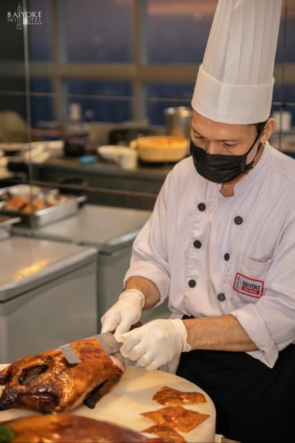 Baiyoke 82nd Floor Crystal Grill Buffet & Observation Deck - Service and cleanliness: what the better experiences have in common