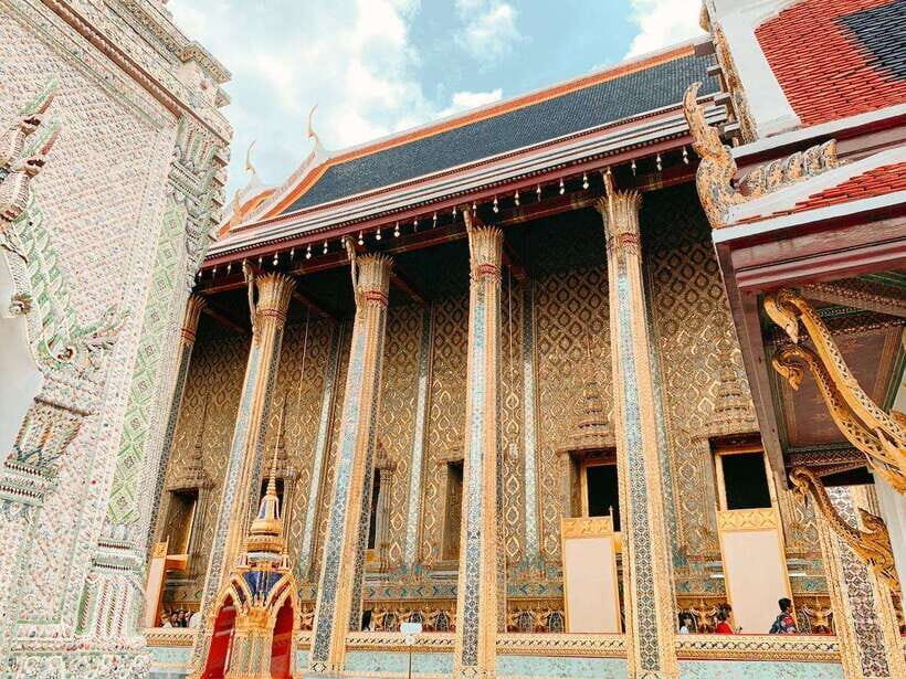 Bangkok: 2 Hours Grand Palace & Wat Pho Private Tour - Private Guide Pacing: Why This Tour Feels Better Than a Quick Walk-In