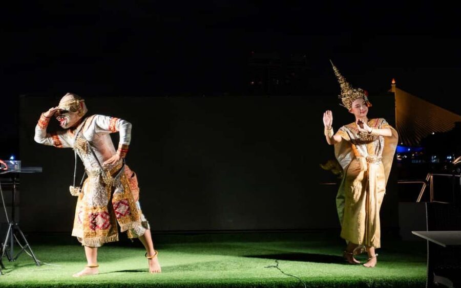 Bangkok: Alangka Luxury Cruise with Buffet and Live Music - River City Bangkok and Asiatique The Riverfront: the closer look at nightlife along the shore