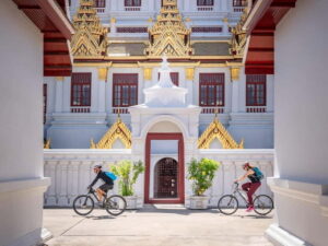 Bangkok: Backstreets and Historic Temples Bike Tour - Starting at Discova near MRT Sam Yot: How the tour really feels