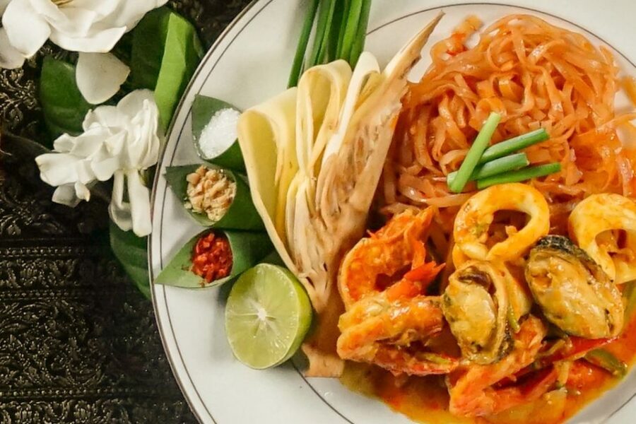 Bangkok: Baiyoke Observation Deck with Lunch/Dinner Buffet - What’s included, what’s not, and the little extras to expect