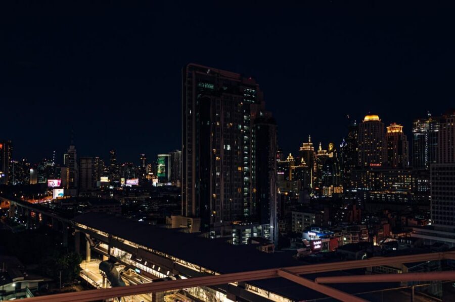 Bangkok: Barracuda Rooftop Bar Akara Hotel - When this works best for you