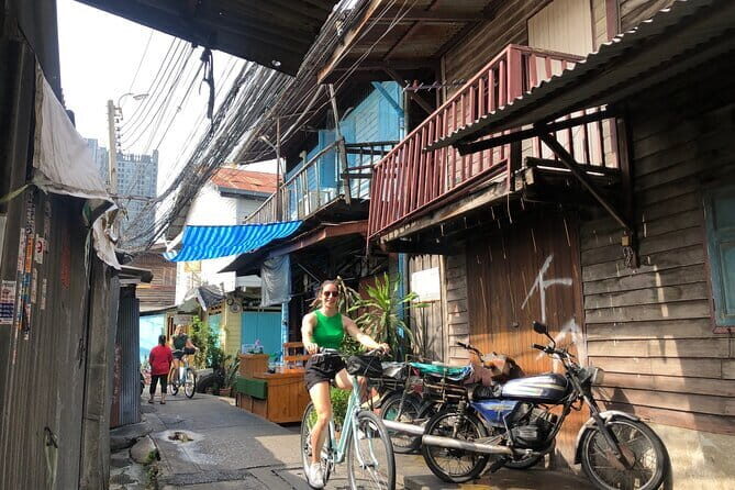 Bangkok: Bike and Longtail Boat Tour with Lunch - Wutthakat: A Quiet Urban Oasis Between Old and New