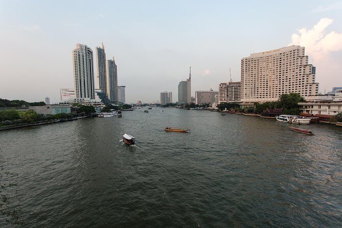 Bangkok by Night: Temples, Markets and Food Tuk-Tuk Tour - Tuk-tuks at night: the easiest way to see Bangkok in motion