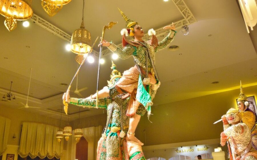 Bangkok: Calypso with Thai Classical Dance - Choosing Your Seat: Downstairs vs. Top Seating
