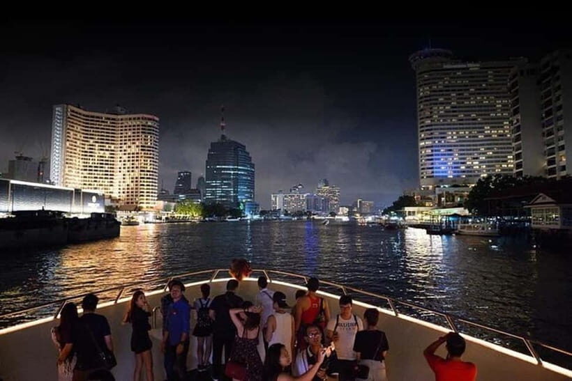 Bangkok: Chao Phraya Princess Cruise with Buffet - The international buffet: seafood-forward, easy, and built for variety