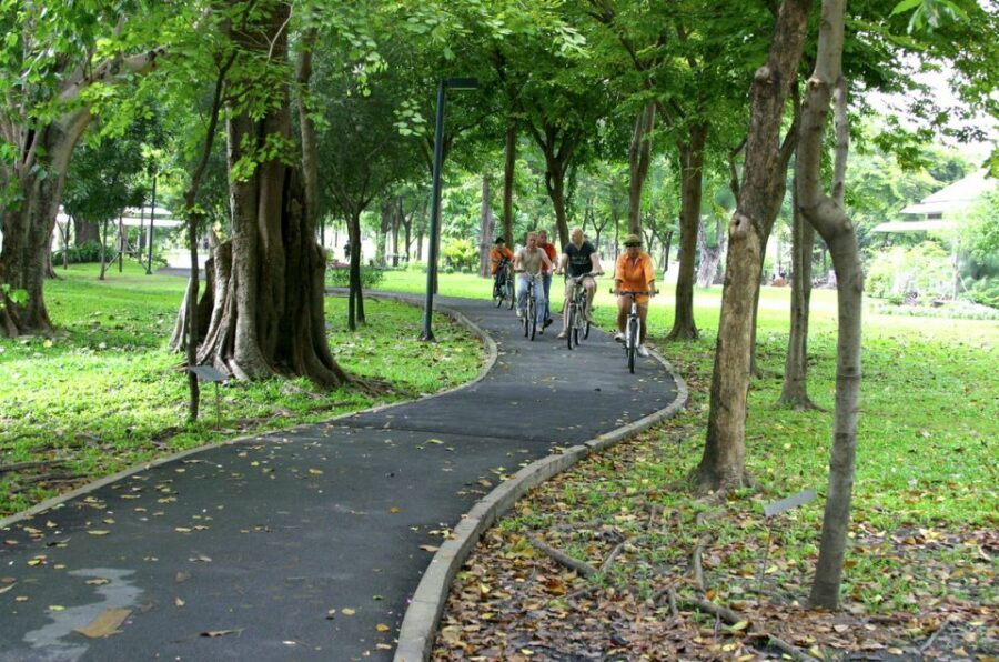Bangkok: City Culture half-day Bike Tour - Why this half-day bike tour works in Bangkok