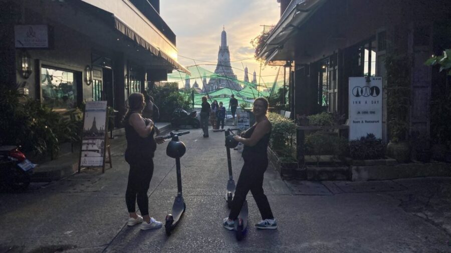 Bangkok: City Highlights Electric Scooter Tour - Flower market timing: when it helps and when it disappoints