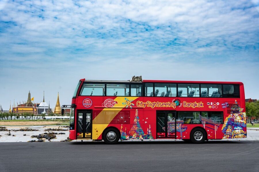 Bangkok: City Sightseeing Hop-On Hop-Off Bus Tour - Pattaya Floating Market, Aquaverse, and Underwater World: build a fun “attractions day”