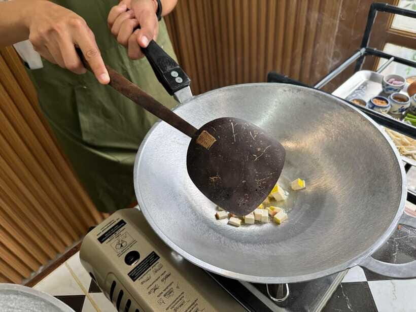Bangkok Cooking Class : Traditional Thai dishes&Market Trip - What You Actually Eat: Flavors, Portion Sense, and Spice Control