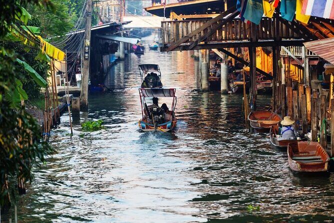 Bangkok Damnoen Saduak, Train Market, Mahanakhon Skywalk - Damnoen Saduak Floating Market by Paddle Boat: A Different View of Thailand