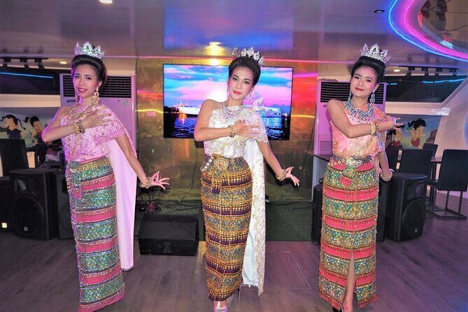 Bangkok Dinner Cruise with Intl Buffet, Live Music & Hotel Pickup - Tips That Make the Evening Go Smoother