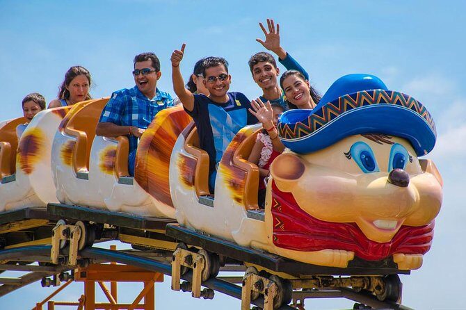 Bangkok Dream World & Snow Town Theme Park Admission Ticket (SHA Plus) - Food planning: optional lunch buffet and a chance at good local bites
