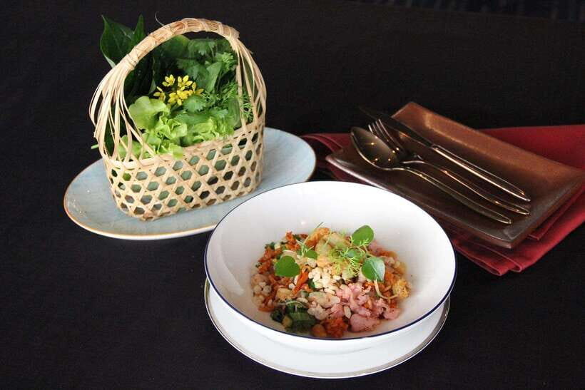 Bangkok: Enjoy Fine Thai Food with Panoramic Rooftop Views - Finding the Rooftop in Banyan Tree Bangkok: The Back-Building Hint