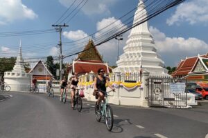 Bangkok Experiences Bike Tours-Backstreets and Hidden Gems - Riding setup: bikes, helmets, and the reality of “easy”
