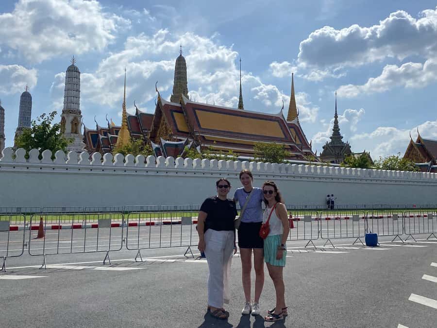 Bangkok: explore Wat Pho + tuk tuk sightseeing - Price and value: what $41 covers, and what costs extra