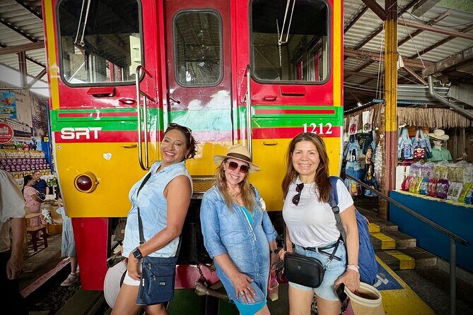 Bangkok: Floating Market and Train Market Experience - What makes the guides matter more than you’d think