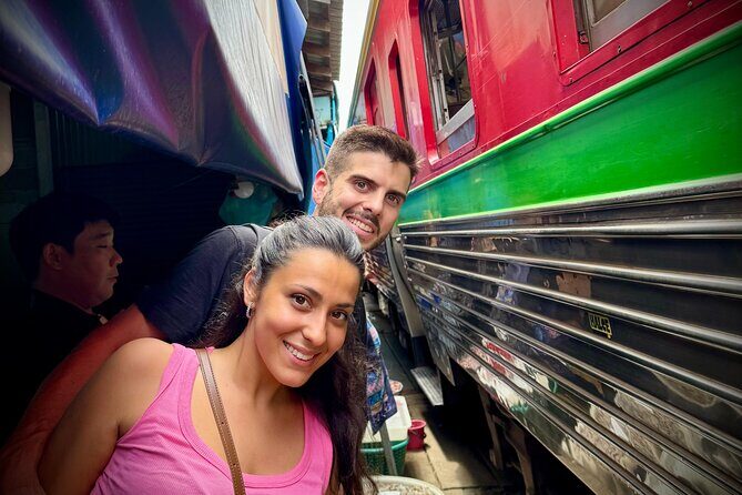 Bangkok: Floating Market and Train Market Experience - Shopping and eating: where you’ll actually spend your money