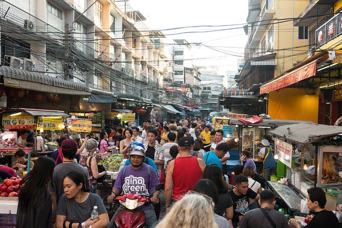 Bangkok Food Tour with a Local: China Town Feast for Foodies 100% Personalized - Walking through Chinatown: what the route feels like