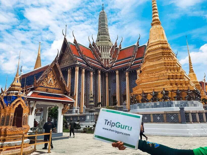 Bangkok: Grand Palace and Wat Phra Kaew Guided Walking Tour - Who should book this tour, and who might want a different plan
