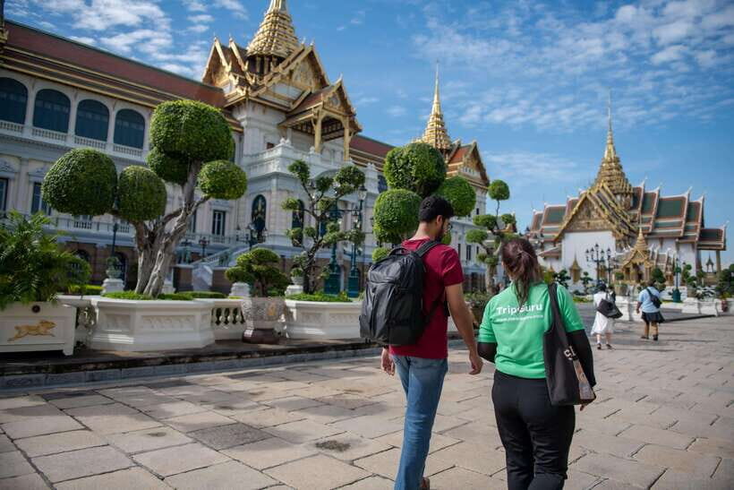 Bangkok: Grand Palace and Wat Phra Kaew Guided Walking Tour - Entrance fees and the 500 baht cash decision