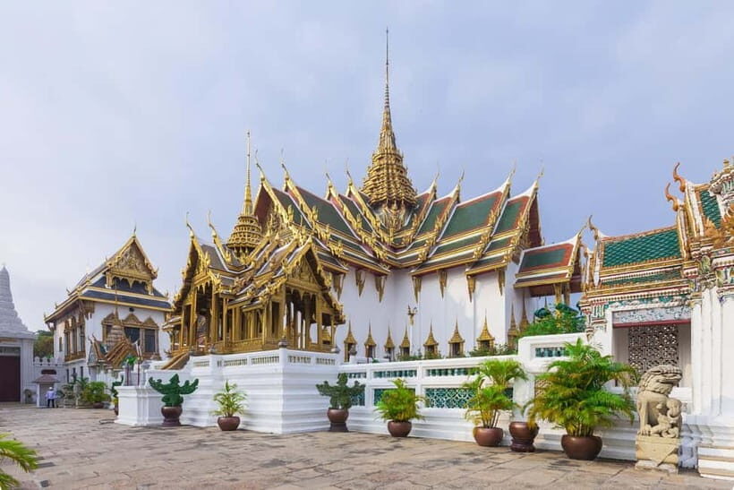 Bangkok: Grand Palace, Wat Pho, Wat Arun Sacred & Local Tour - Wat Arun and the River: Porcelain Spires and Photo-Friendly Timing