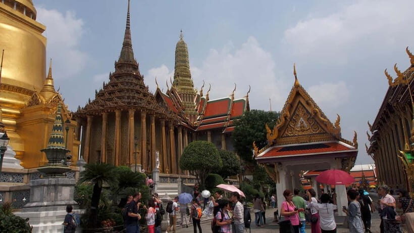 Bangkok: Grand Palace, Wat Pho, Wat Arun Sacred & Local Tour - Price and Value: The Low Base Cost vs. Temple Entry Fees