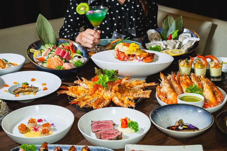 Bangkok: Great Harbour International Buffet - Great Harbour International Buffet: what the scale really means