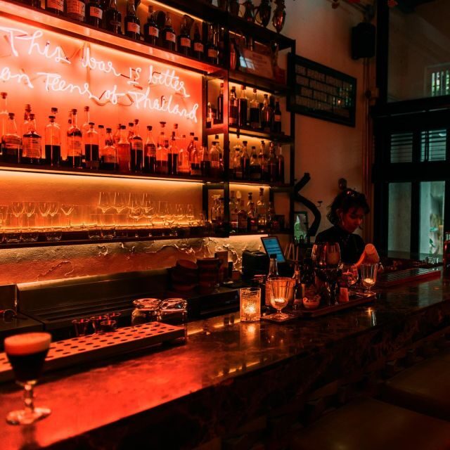 Bangkok: Guided Bar Hopping Night Tour with Private Option - Entering Bangkok nightlife from MRT Hua Lamphong Exit 1
