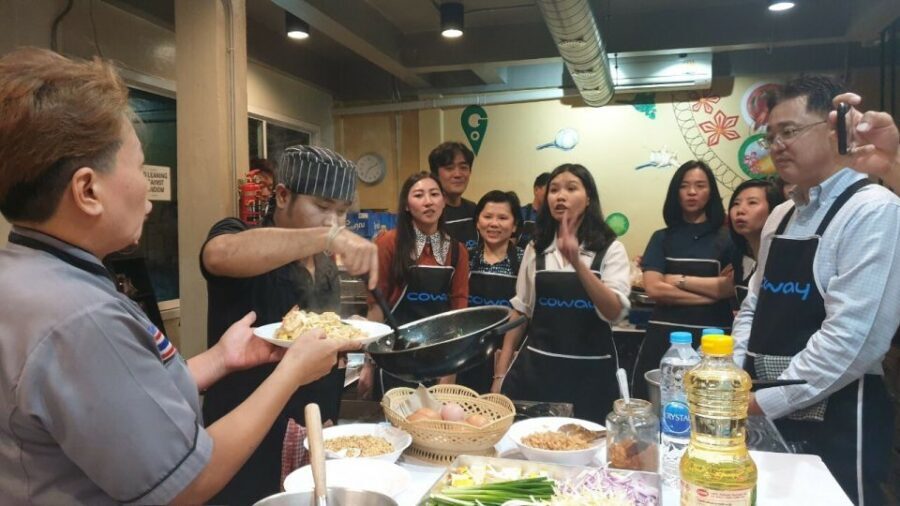 Bangkok: Half-Day Thai Cooking Class in Bangrak District - The Morning Market Tour: How Thai Groceries Actually Work