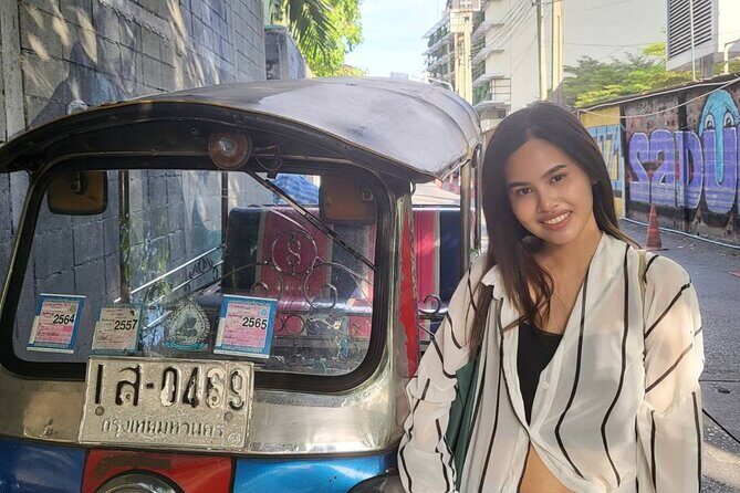 Bangkok Heritage & Street Art Private Walking Tour - Bang Rak: where the past got forgotten, then returned