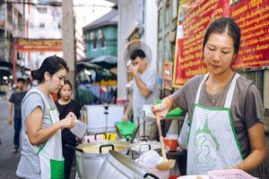 Bangkok Hidden Gems: Talad Noi, Chinatown & Street Food Tour - Food stops: how the guide helps you order the right things