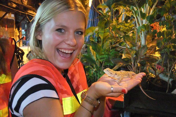 Bangkok Hidden Paths Night Biking Tour with Street-food Meal - Chinatown’s narrow lanes: where the lights really live