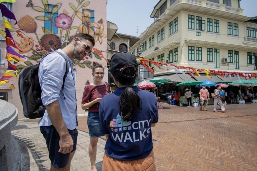 Bangkok: Historic Siam and Cultural Gems Walking Tour - Why This Bangkok Walk Feels Like Three Neighbourhoods at Once