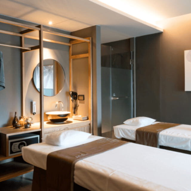 Bangkok: Let's Relax Mahanakhon CUBE E-Voucher - Entering the Lounge: Wood, Stone, and a Modern Calm