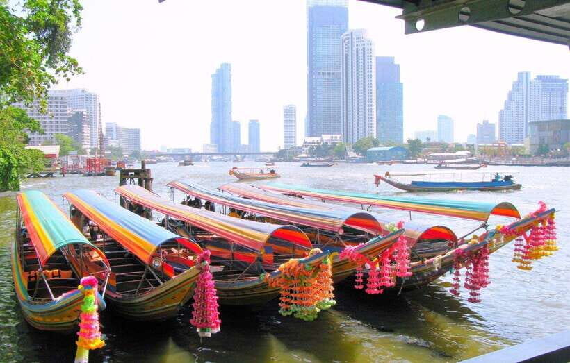 Bangkok: Longtail Boat Canal Cruise - Wat Paknam Phasi Charoen: the giant Buddha photo stop at Thonburi