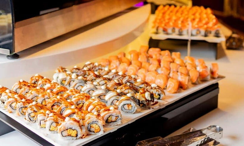 Bangkok: Luxury Dinner Cruise on Chao Phraya River - The Opulence ship: luxury that stays practical