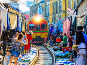 Bangkok: Maeklong Railway & Amphawa Floating Market Day Trip - Maeklong Railway Market: the best photos come fast