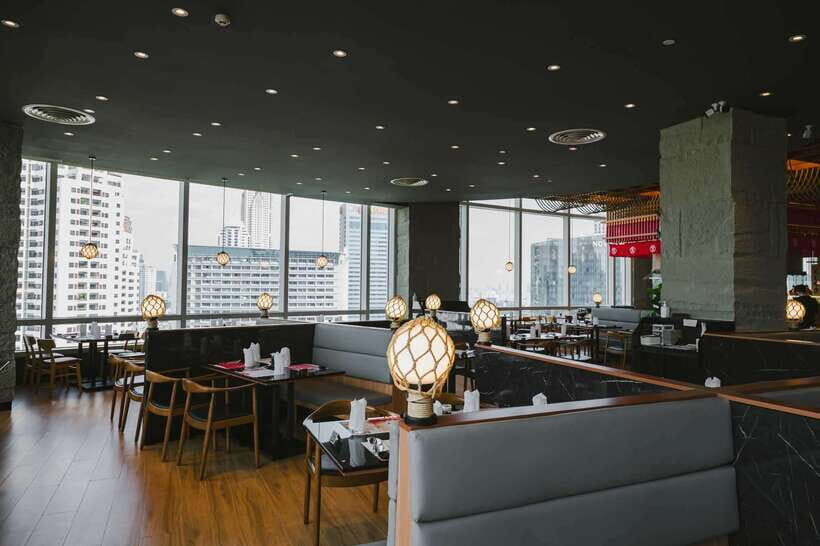 Bangkok: NAMA Japanese and Seafood Buffet Dinner - The modern, elegant setting: why the room matters on a food-focused night