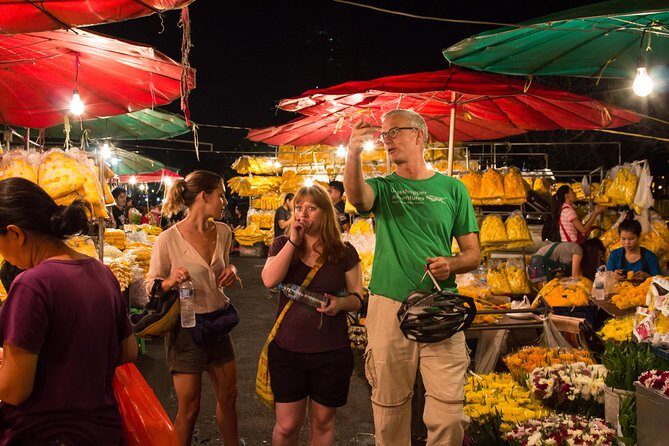 Bangkok: Night Bike Tour with Temples & Flower Market Visit - Rama VIII Bridge and Thammasat: Views Between Sights