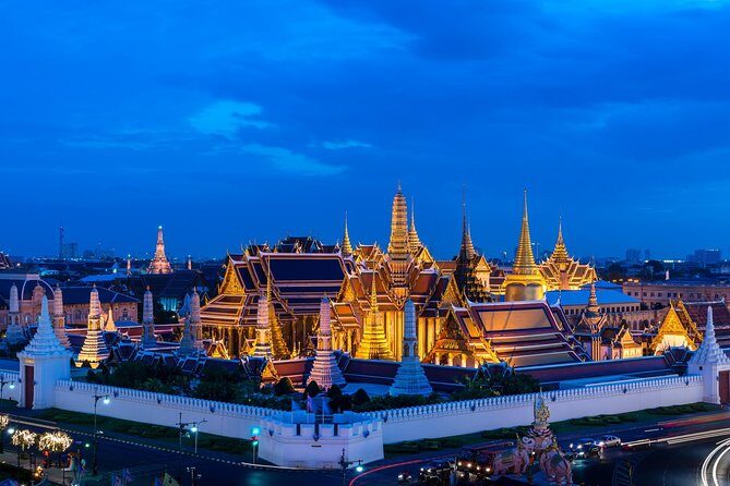 Bangkok Night Lights: Temple & City Tour by Tuk Tuk (SHA Plus) - Tha Chang Pier snack stop: a small pause that keeps you going